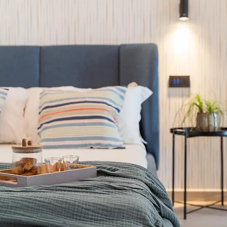 Smeraldo Acquamarina Waterfront Lejlighed