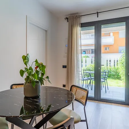 Smeraldo Acquamarina Waterfront Apartmán