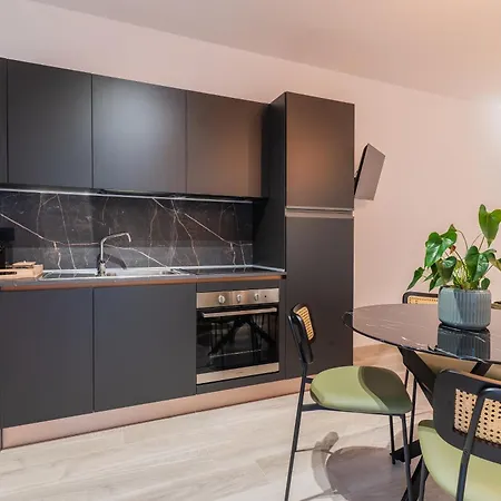 Smeraldo Acquamarina Waterfront *