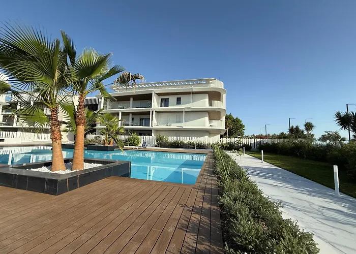 Smeraldo Acquamarina Waterfront *