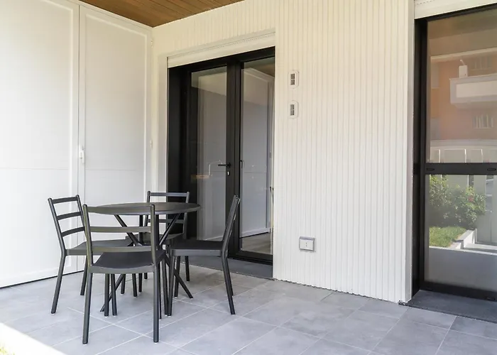 Smeraldo Acquamarina Waterfront Daire