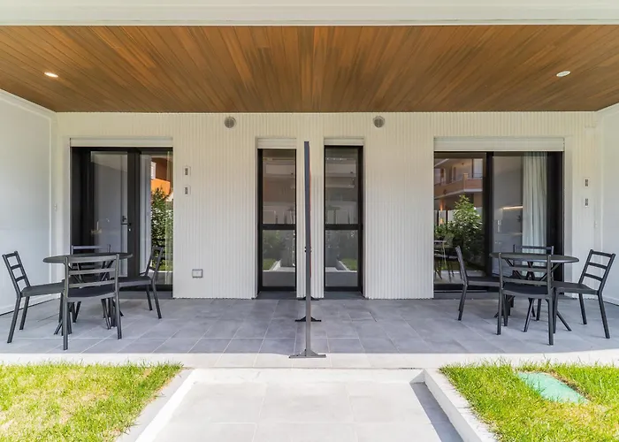 Smeraldo Acquamarina Waterfront *